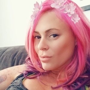 Meet your Posher, Afton